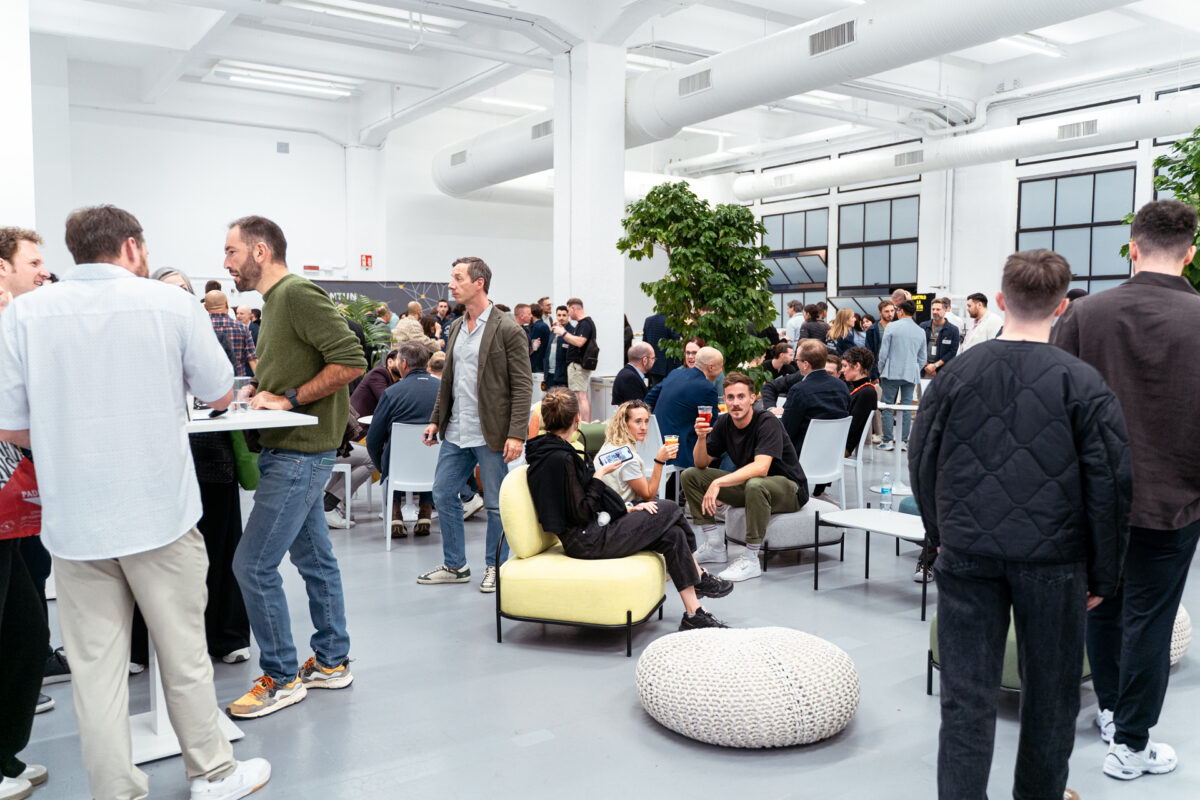 54871137957 11533e9fce k