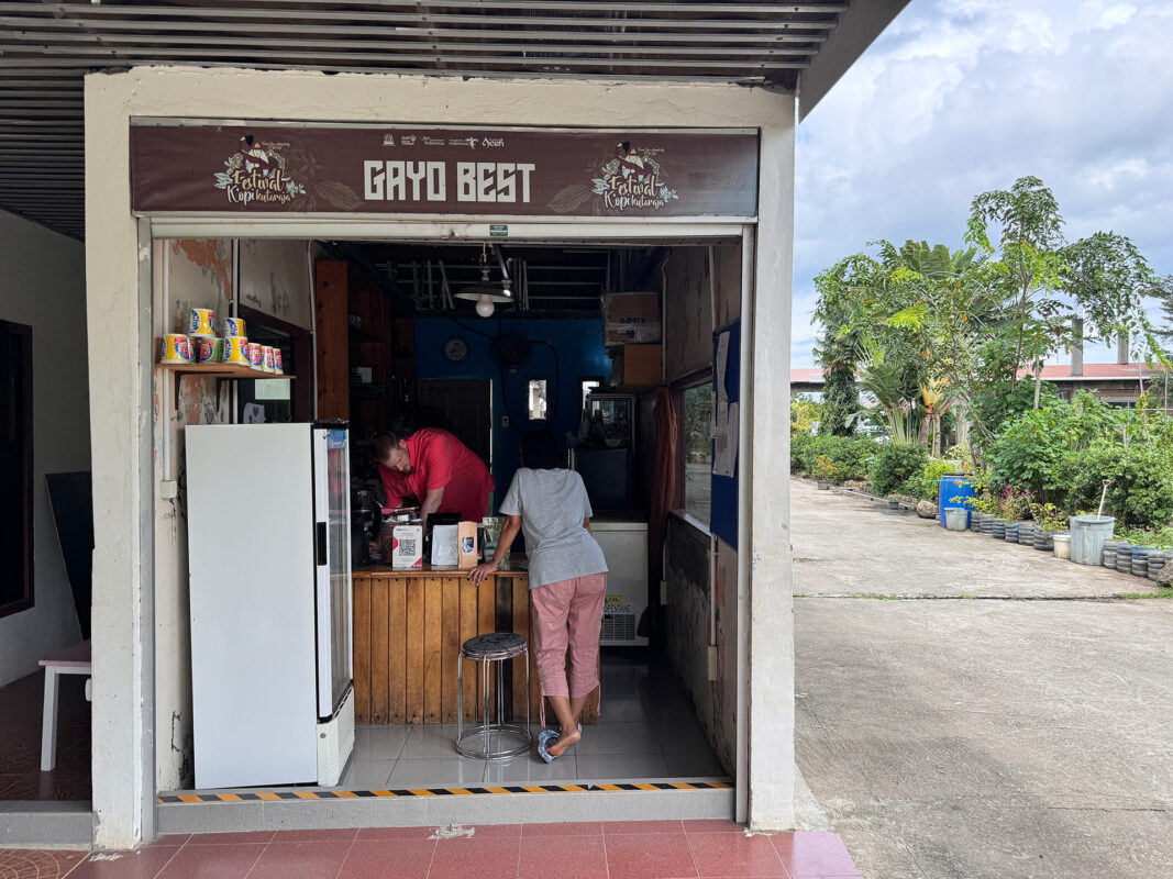 gayo's best banda aceh sprudge benjamin sand2