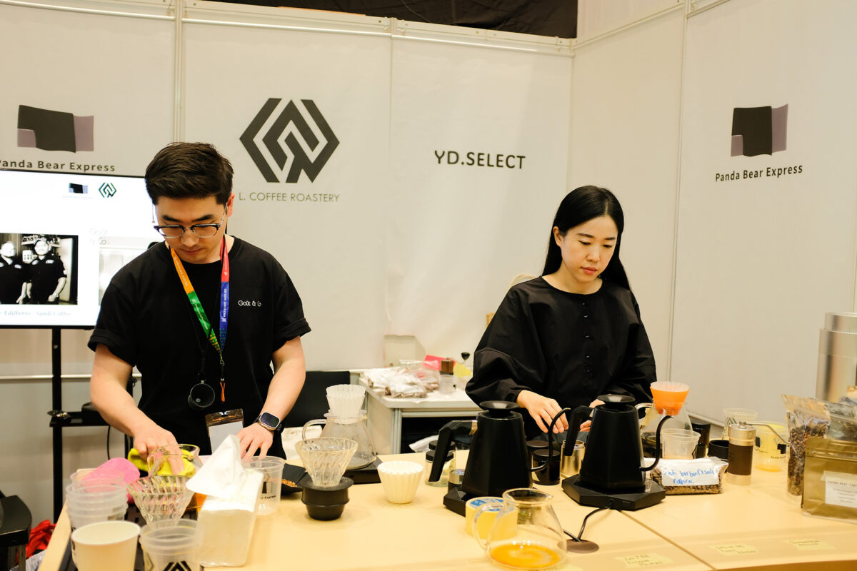 goût & co, china (left) & sunsan bake, malaysia (right) takeover at panda bear express booth tung nguyen