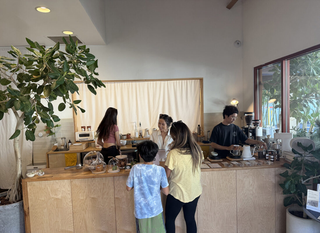 honolulu guide ando cafe building interior