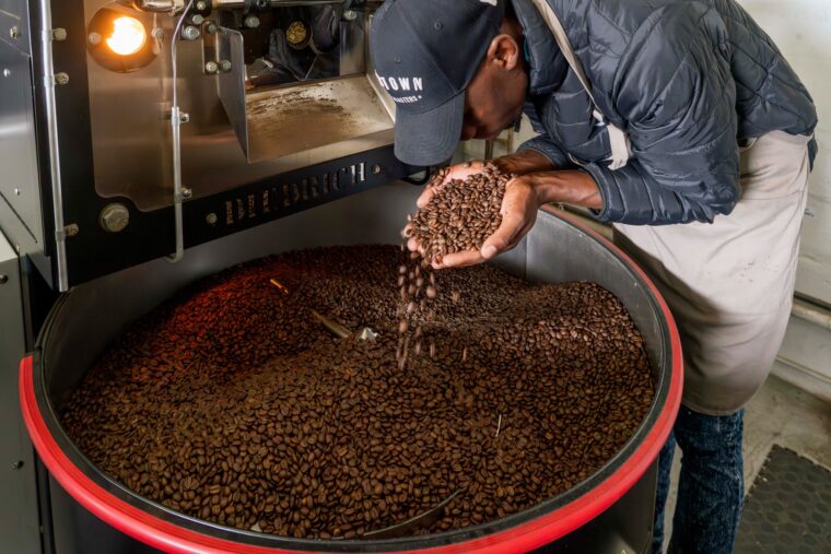 slowtown coffee roaters roast2