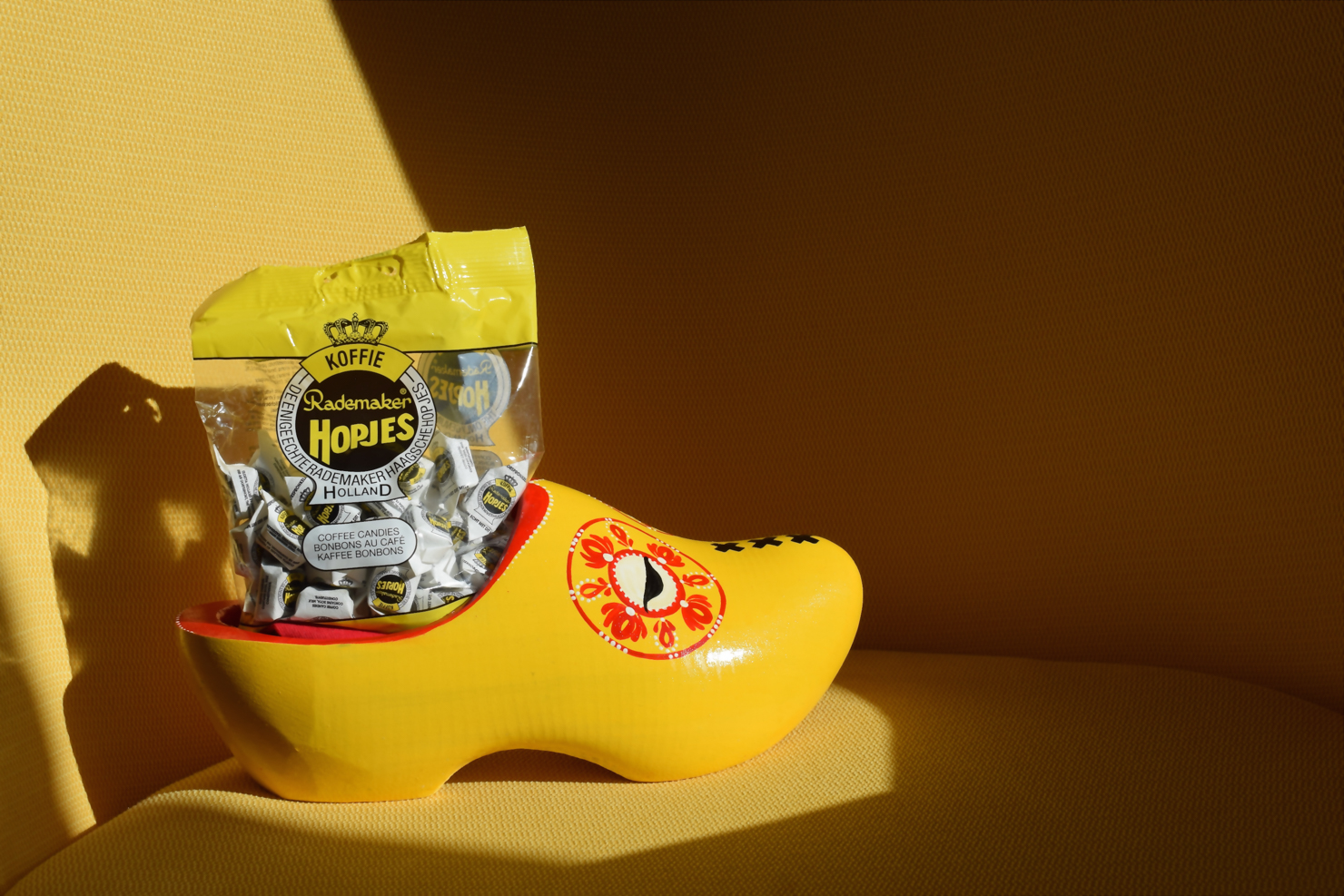 dutch treats the netherlands coffee hagelslag hopjes kruidnoten hopjes vla holland sprudge