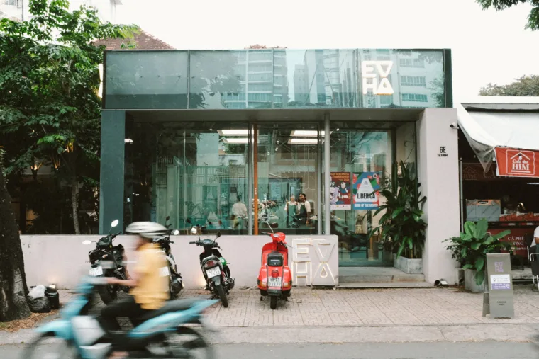 every half tu xuong location front tung nguyen